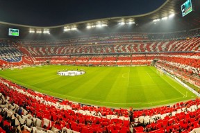 世界飞碟射击锦标赛 中国双多向获团体金牌 老将关键时刻零失手